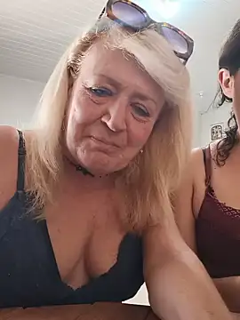 Snapshot of Belladama61 chatting on June 12, 2026, 12:03 pm Belladama61 online show from June 12, 2026, 12:03 pm