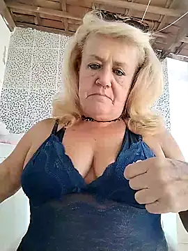 Belladama61 online show from April 3, 2026, 4:57 pm