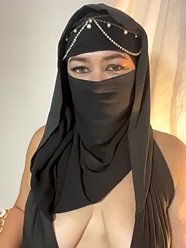 Snapshot of Amyraa_ chatting on November 8, 2025, 1:42 am Amyraa online show from November 8, 2025, 1:42 am