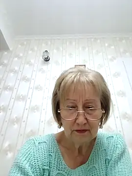 AlikaSwan5821 online show from November 9, 2025, 2:54 pm