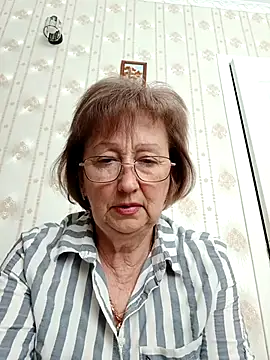 Snapshot of AlikaSwan5821 chatting on May 7, 2026, 12:19 pm AlikaSwan5821 online show from May 7, 2026, 12:19 pm