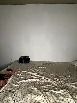  foreigntitts online show from November 4, 2025, 12:31 pm