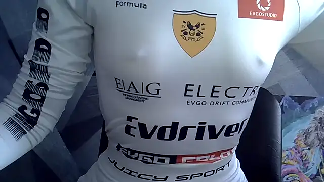 BritneyXKittensx online show from November 8, 2025, 4:27 am