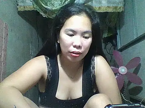 Snapshot of pinaysinglemommm chatting on February 14, 2026, 10:43 pm pinaysinglemommm online show from February 14, 2026, 10:43 pm