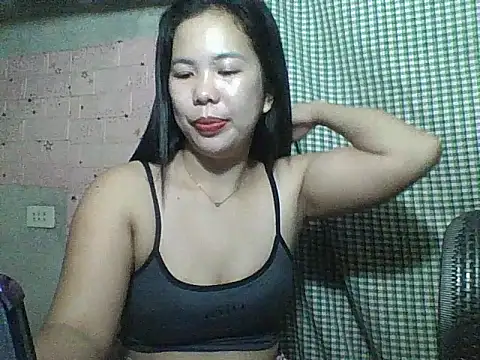 Snapshot of pinaysinglemommm chatting on December 15, 2025, 8:03 pm pinaysinglemommm online show from December 15, 2025, 8:03 pm