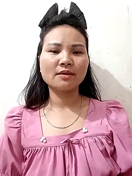 Snapshot of Heulwen-22 chatting on September 14, 2025, 11:16 pm Heulwen-22 online show from September 14, 2025, 11:16 pm