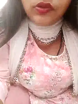 Snapshot of Babe_Doll04 chatting on June 5, 2026, 7:36 am Babe Doll04 online show from June 5, 2026, 7:36 am