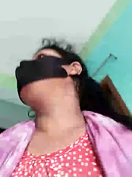 Snapshot of HOT_BABY66 chatting on November 9, 2025, 4:49 am HOT BABY66 online show from November 9, 2025, 4:49 am