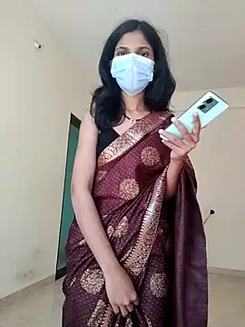 Shivani2002 online show from December 20, 2025, 7:11 am