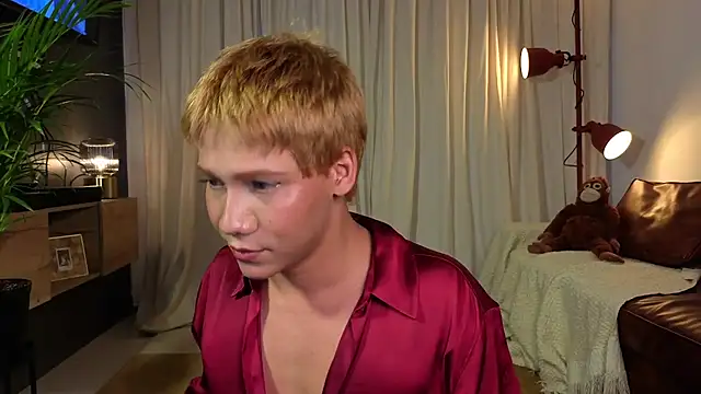 ConnieVarela online show from October 8, 2025, 10:54 pm