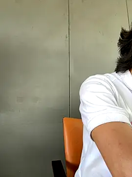 AlexanderHall online show from November 26, 2025, 8:09 pm