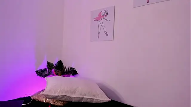 Snapshot of BianncaRibeiro chatting on February 22, 2026, 2:14 am BianncaRibeiro online show from February 22, 2026, 2:14 am