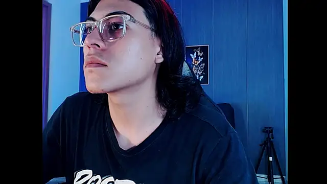 Snapshot of dirty_model chatting on January 13, 2026, 7:51 pm dirty model online show from January 13, 2026, 7:51 pm