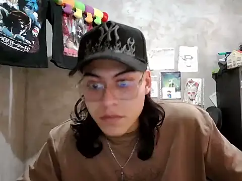 dirty model online show from June 2, 2026, 7:58 pm
