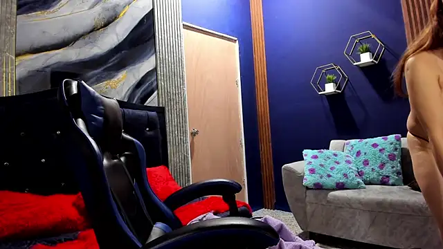 Jessica ly90 online show from January 7, 2026, 7:30 pm