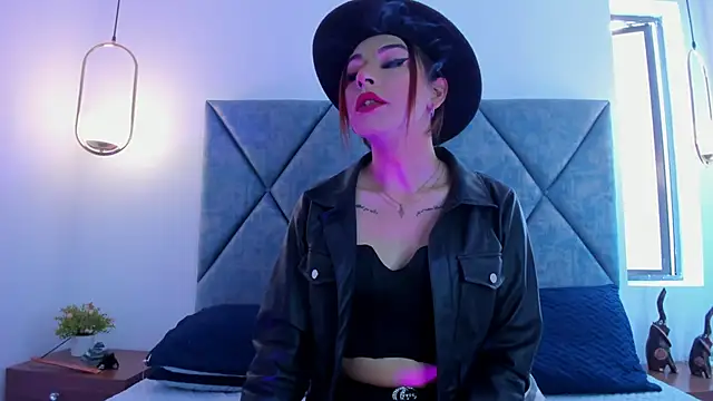 Snapshot of Lilith_Zamara chatting on December 1, 2025, 2:51 pm Lilith Zamara online show from December 1, 2025, 2:51 pm