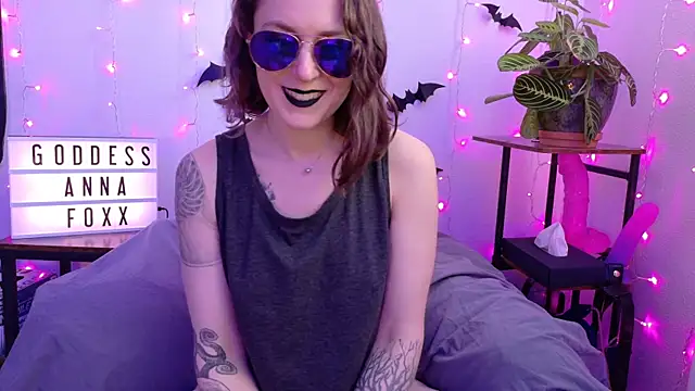 mistressannafoxx online show from March 27, 2026, 9:16 pm