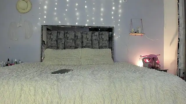 Snapshot of Im_letty chatting on February 13, 2026, 11:27 pm Im letty online show from February 13, 2026, 11:27 pm