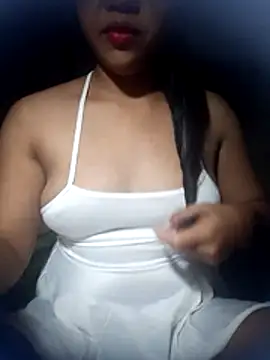 hotmomma8 online show from October 27, 2025, 5:36 pm