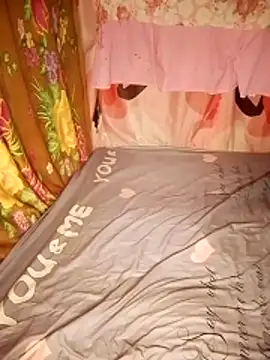 hotmomma8 online show from April 8, 2026, 7:26 pm