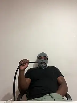 Snapshot of darkdickgg chatting on October 24, 2025, 12:20 am darkdickgg online show from October 24, 2025, 12:20 am