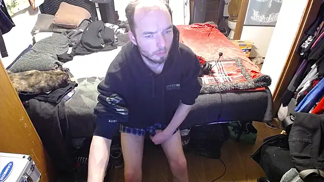 Snapshot of womenhateme69 chatting on November 3, 2025, 7:13 am womenhateme69 online show from November 3, 2025, 7:13 am