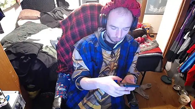 Snapshot of womenhateme69 chatting on October 20, 2025, 6:26 am womenhateme69 online show from October 20, 2025, 6:26 am