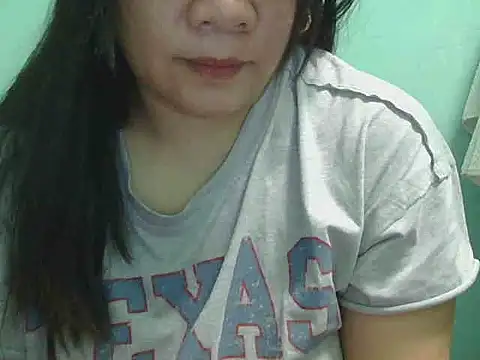 sexychubb101 online show from May 15, 2026, 6:06 pm