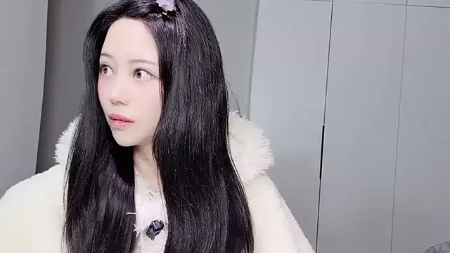 Snapshot of Amy-i chatting on February 22, 2026, 6:31 pm Amy-i online show from February 22, 2026, 6:31 pm