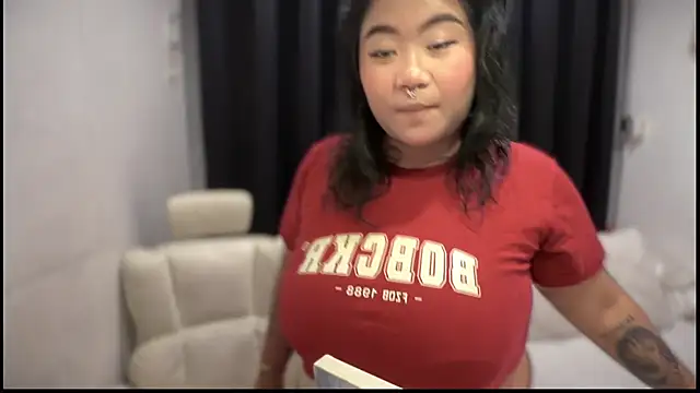  XXXKittyTingles online show from January 14, 2026, 6:06 am