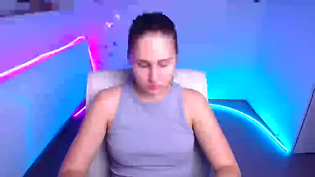 Snapshot of Stefanie_Sweet chatting on October 14, 2025, 5:41 am Stefanie Sweet online show from October 14, 2025, 5:41 am