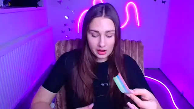 Snapshot of Stefanie_Sweet chatting on February 15, 2026, 12:37 pm Stefanie Sweet online show from February 15, 2026, 12:37 pm