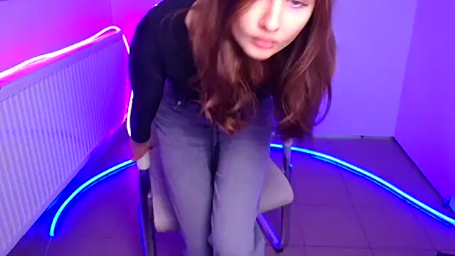 Stefanie Sweet online show from October 26, 2025, 6:25 am