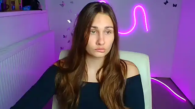 Snapshot of Stefanie_Sweet chatting on July 6, 2026, 5:25 am Stefanie Sweet online show from July 6, 2026, 5:25 am