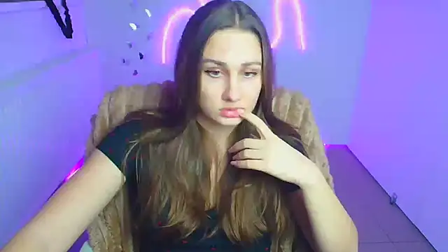 Snapshot of Stefanie_Sweet chatting on February 18, 2026, 12:34 pm Stefanie Sweet online show from February 18, 2026, 12:34 pm