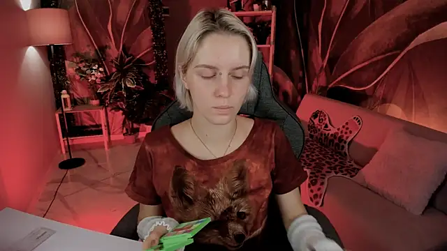 BethanyCloud online show from October 16, 2025, 5:38 am