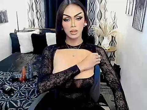 Snapshot of JuicyAsianMeat chatting on October 10, 2025, 7:25 pm JuicyAsianMeat online show from October 10, 2025, 7:25 pm