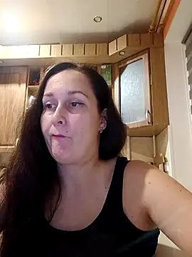 Amandda  online show from October 3, 2025, 4:19 pm