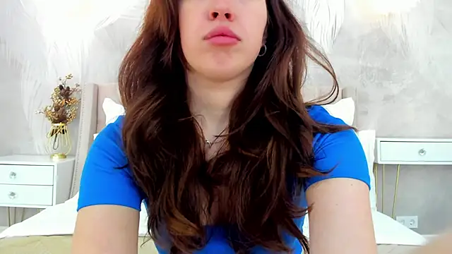 Snapshot of KimberlyBond chatting on October 6, 2025, 3:02 pm KimberlyBond online show from October 6, 2025, 3:02 pm