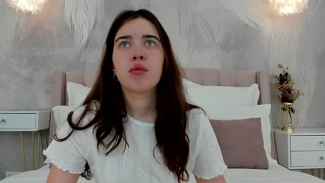 Snapshot of KimberlyBond chatting on September 30, 2025, 3:07 pm KimberlyBond online show from September 30, 2025, 3:07 pm