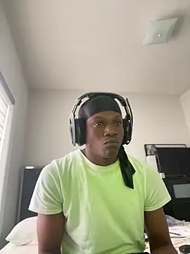 labishyoung25 online show from March 29, 2026, 10:11 pm