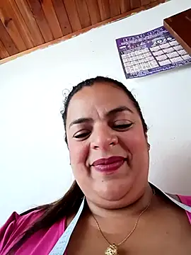 Mia-Glow online show from March 11, 2026, 6:57 pm