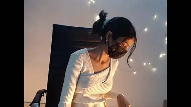  kamyaa09 online show from December 15, 2025, 6:25 pm