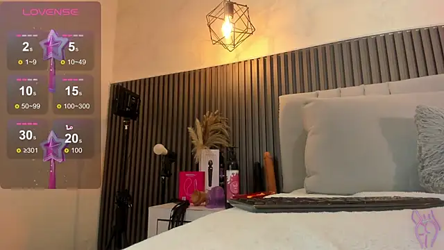 PAULETEJOHNSON online show from February 20, 2026, 6:19 am