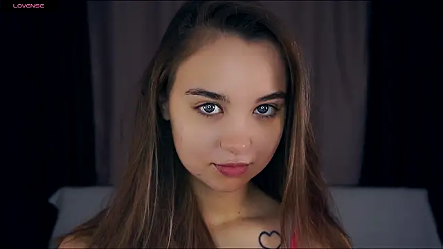 KayleenCurtis online show from November 1, 2025, 5:25 am