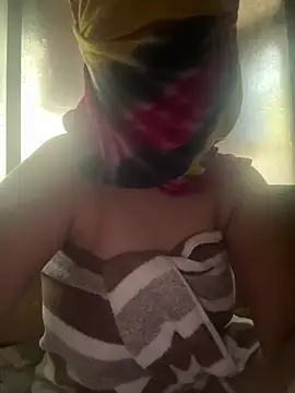 crazy111girl online show from February 20, 2026, 8:16 am