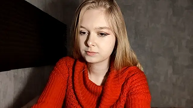 LiaVibes online show from December 15, 2025, 9:04 am