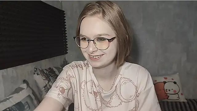 LiaVibes online show from March 5, 2026, 7:38 am