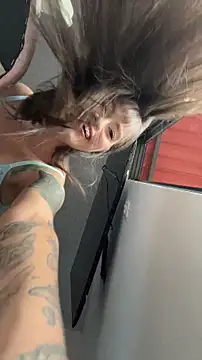 Snapshot of alysa_g_ chatting on November 22, 2025, 10:19 pm alysa g online show from November 22, 2025, 10:19 pm