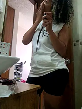 BiiancaEstradaa online show from February 21, 2026, 5:48 pm